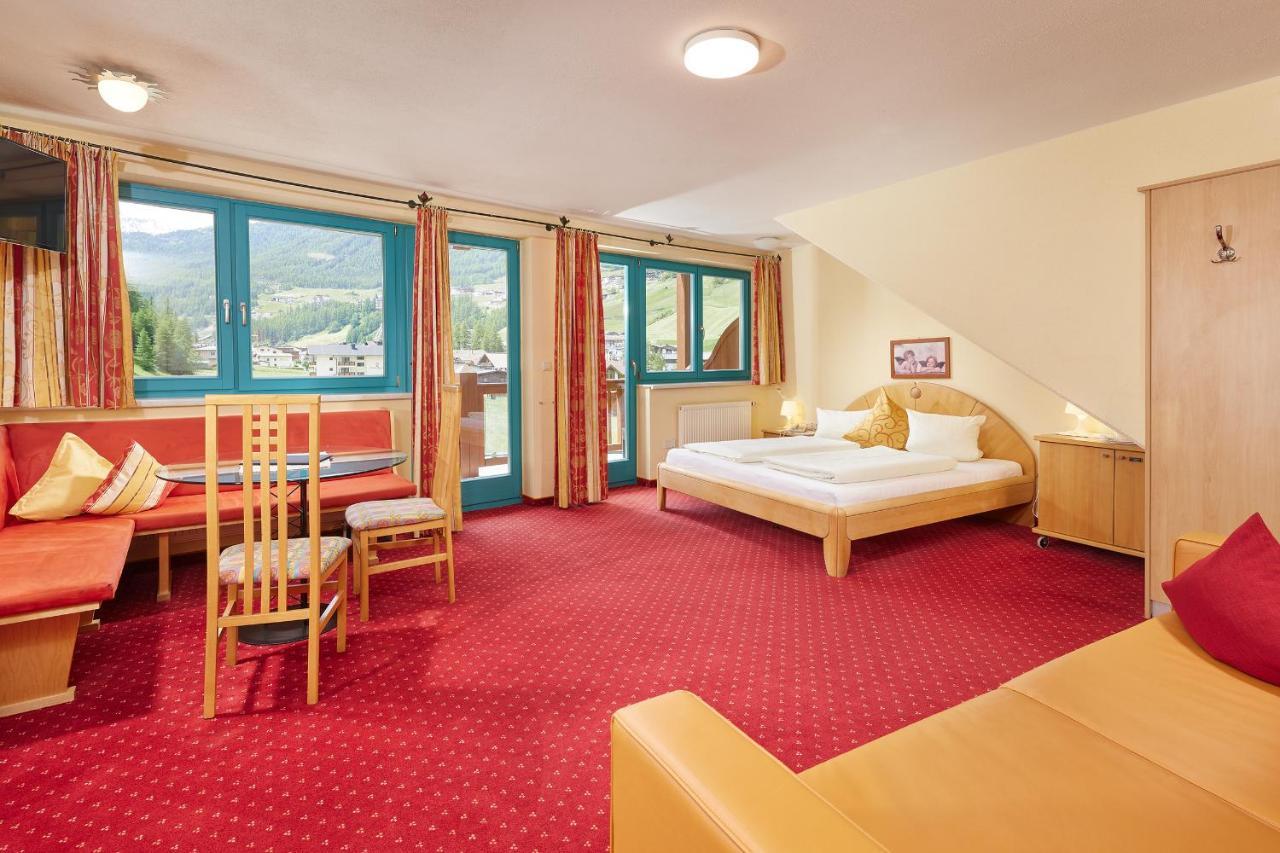 Hotel Sunny Solden Bagian luar foto