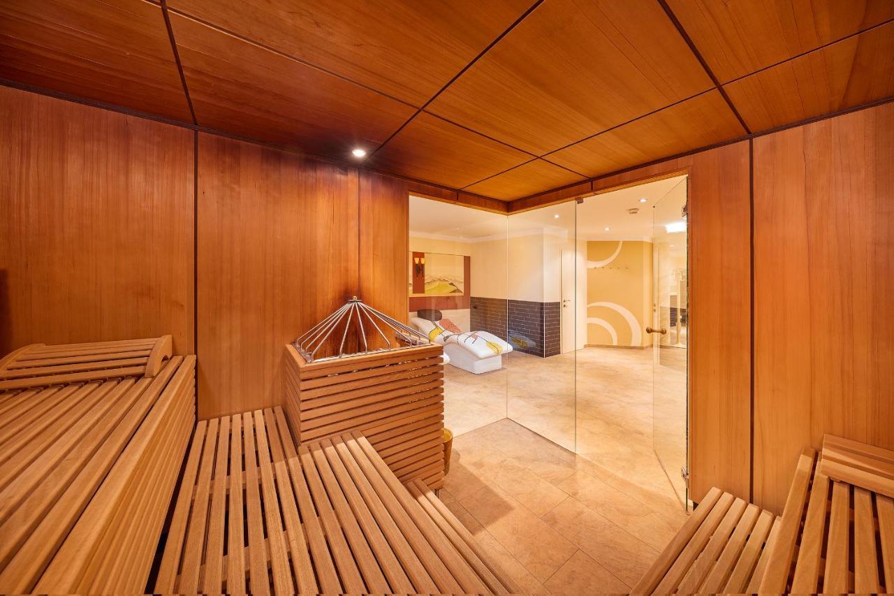 Hotel Sunny Solden Bagian luar foto